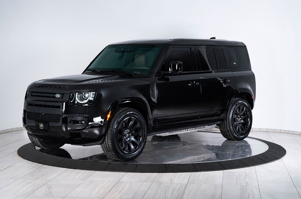 2023 LR Defender